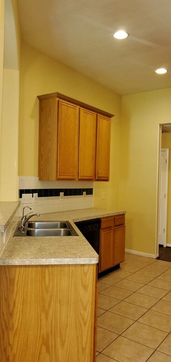 Photo - 7227 Colony Bend Ln