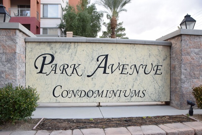 PARK AVE CONDO'S - GUARD GATED WITH AMMENI... - PARK AVE CONDO'S - GUARD GATED WITH AMMENI...