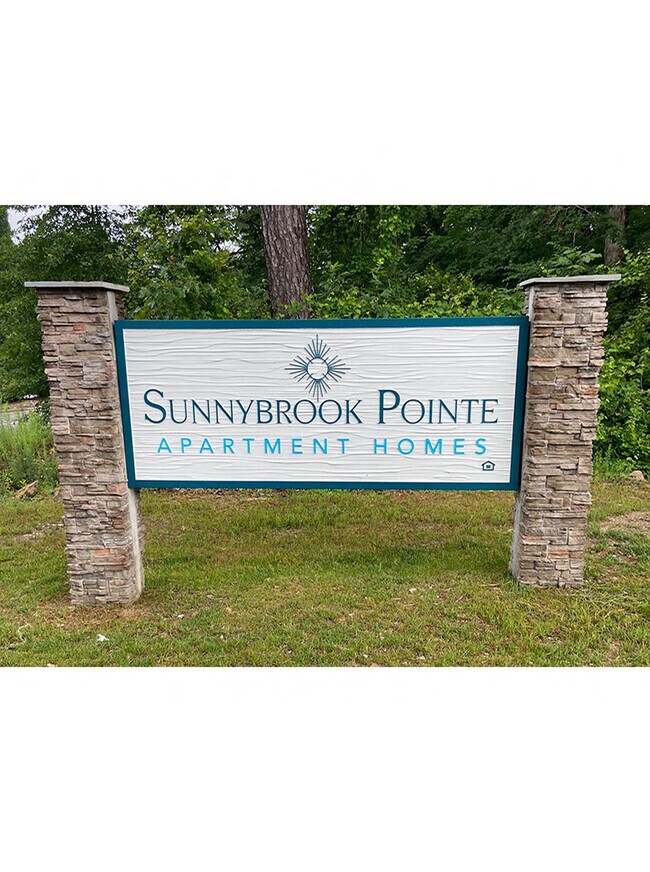 Sunnybrook Pointe