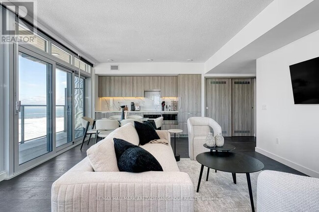 Photo - 1 Concord Cityplace Wy Unit 6202