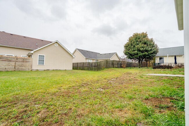 Photo - 128 Alumni Dr