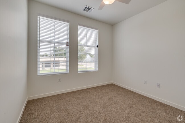 3BR, 2.5BA - 1867SF - Bedroom