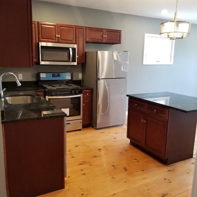 Photo - 69 Catharine St Unit 3