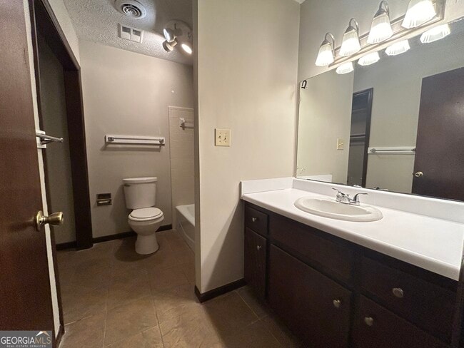 Photo - 127 Alden Ct