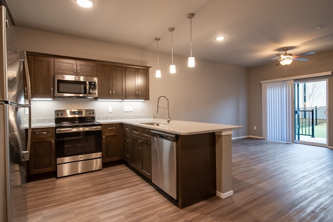 Photo - Promenade Commons