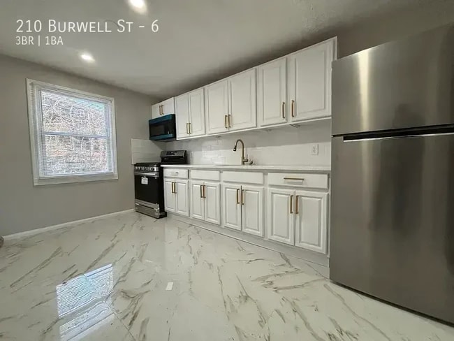 210 Burwell St Unidad 6