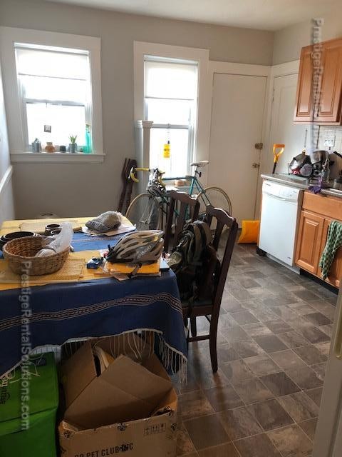 Building Photo - 33 Lourdes Ave Unit 6