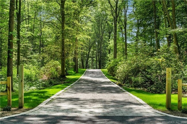 Photo - 782 Smith Ridge Rd