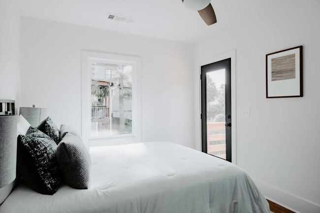Photo - 2276 Sutton St SE Unit A
