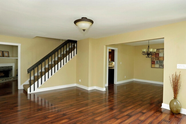 Photo - 1051 Chinoe Rd