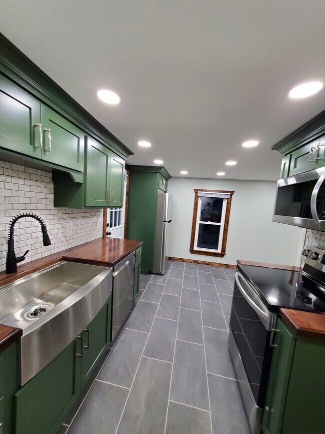 Photo - 189 E 2nd St Unit 201