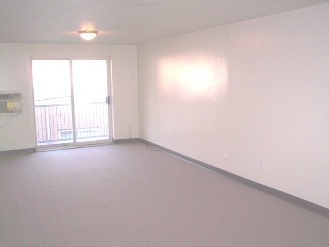 Photo - 332 Copeland St