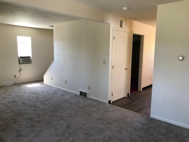 Photo - 435 Highfield Ave