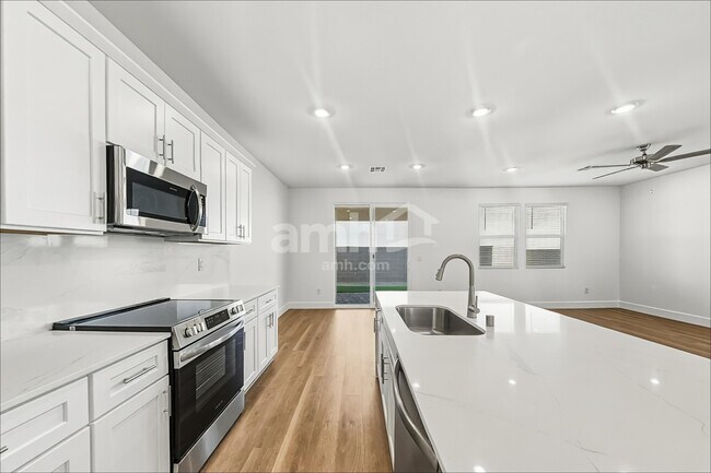 Photo - 8762 N Begonia Ct
