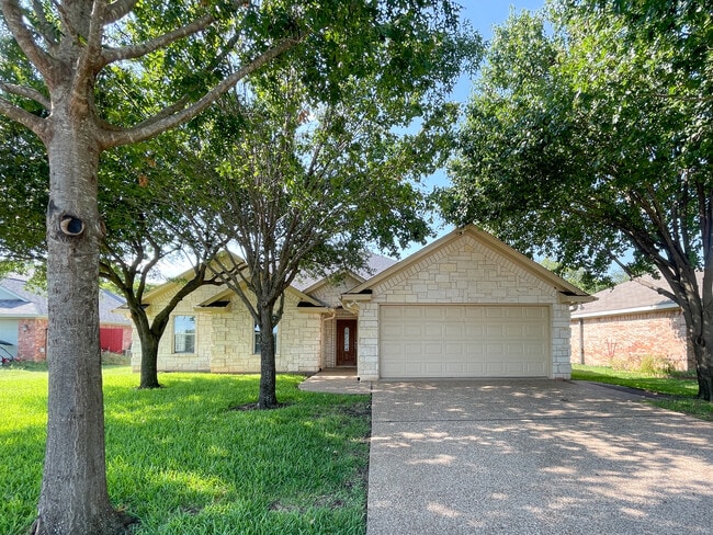 Photo - 109 Red Oak Rd