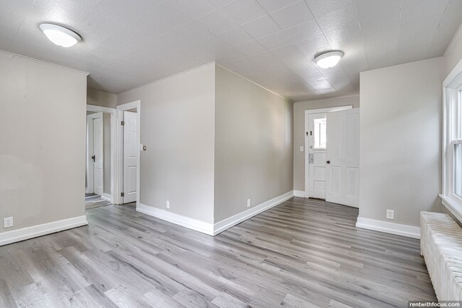 Photo - 579 Mt Vernon St