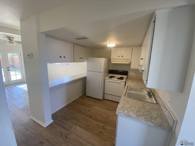 Photo - 2855 S 1st Ave