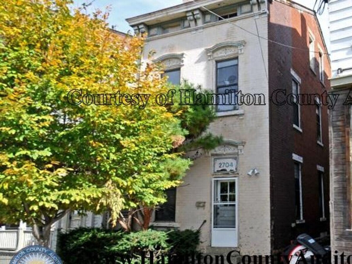 Photo - 2704 W McMicken Ave Apartment Unit 2