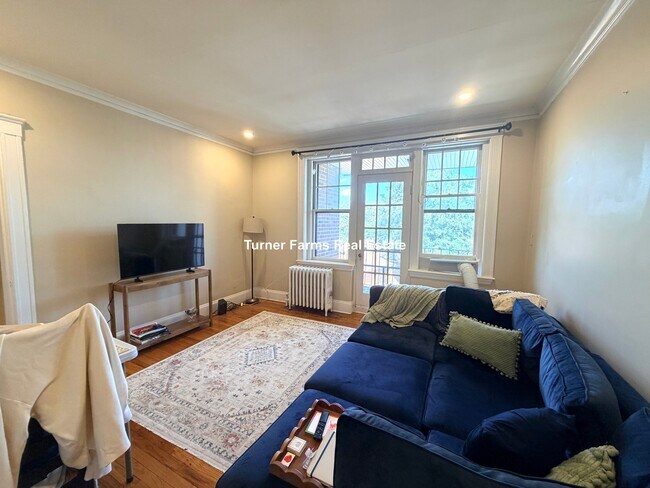 Photo - 2035 Commonwealth Ave Unit 11