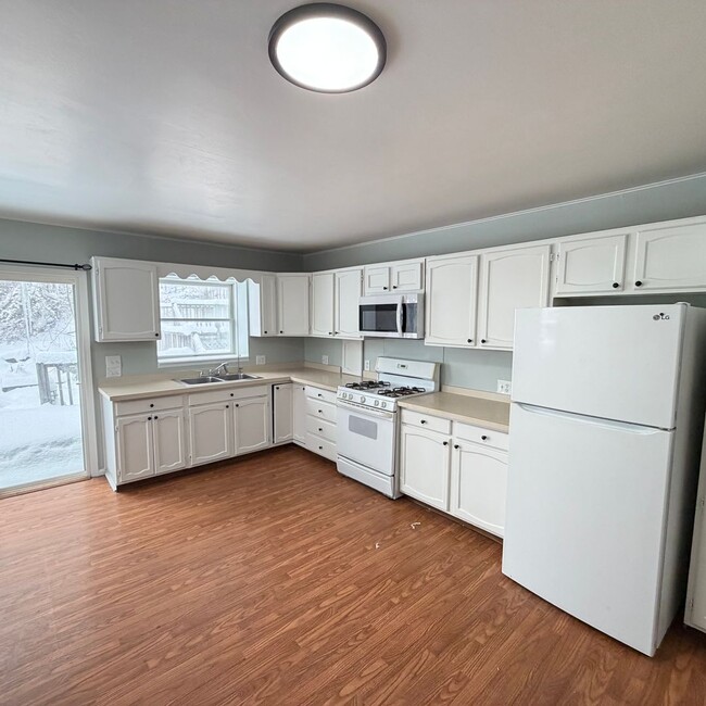 Photo - Updated 3 bedroom home on the West side of Grand Rapids