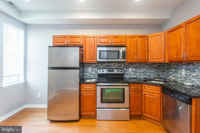 Photo - 1835 Willington St Apartment Unit 1