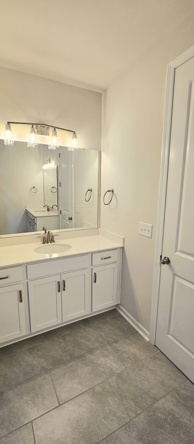 Photo - 904 Kinsey Aly