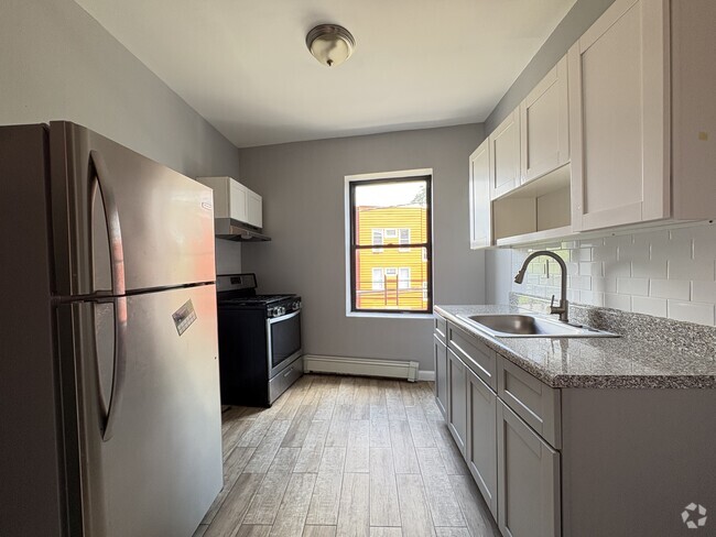 Building Photo - 296 Renner Ave Unit 4 Rental