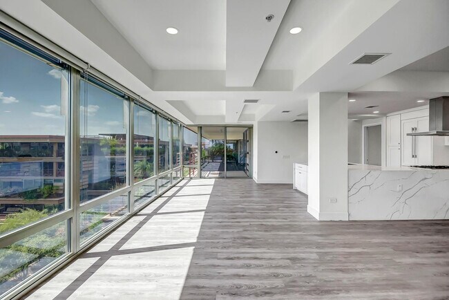 Photo - 7137 E Rancho Vista Dr Unit 7008