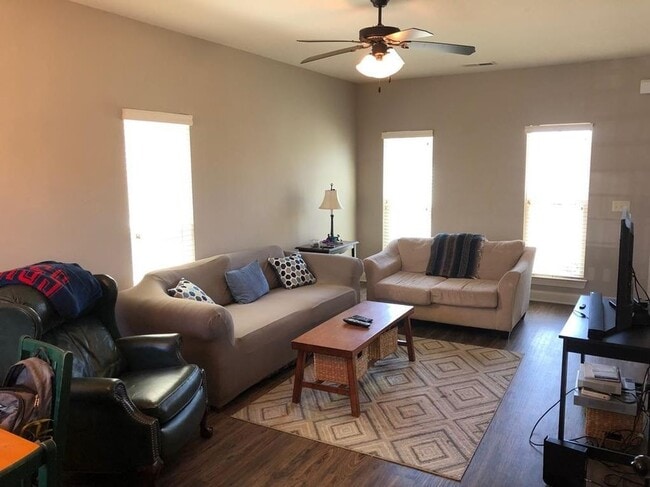 Photo - Magnolia Grove