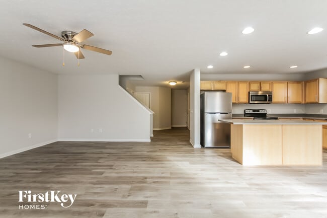 8132 Carina Dr