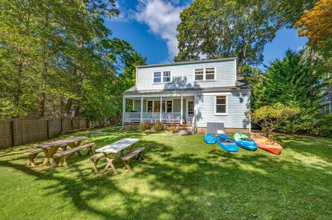 Photo - 40 Missapogue Ct