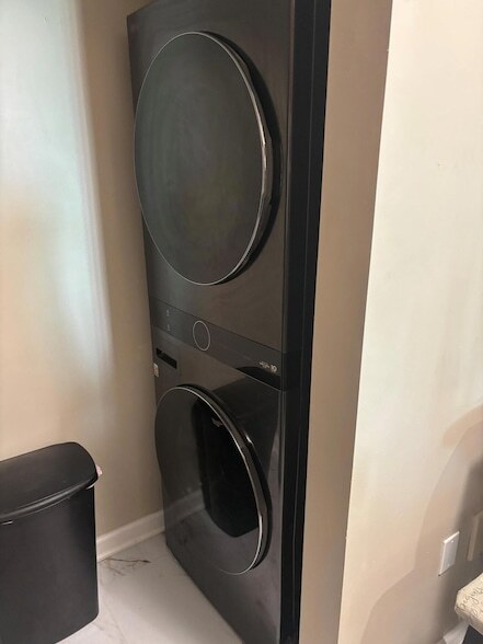 Building Photo - 401 SW 4th Ave Unit 700