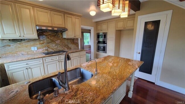 Photo - 2721 Broken Feather Ln