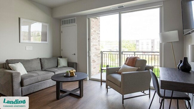 Building Photo - 1600 NW 38th St Rental
