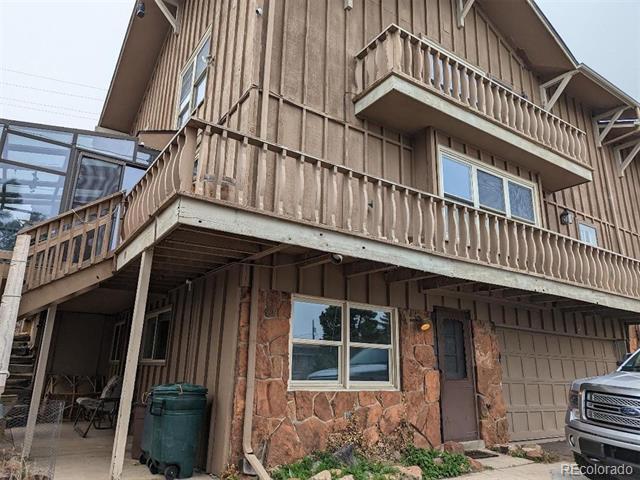 1393 S Foothill Dr