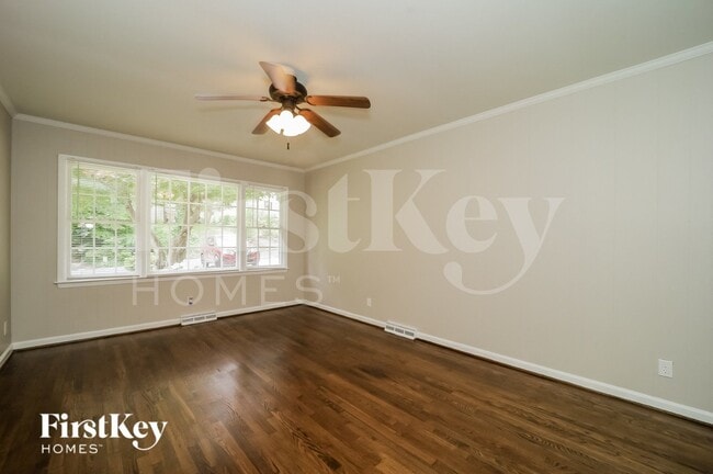 Photo - 2706 Northampton Dr