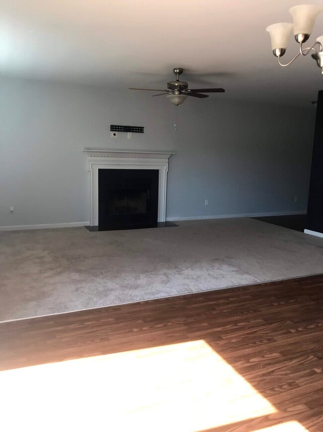 Photo - 126 Shire Dr