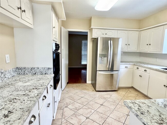 Photo - 8218 Edgemoor Dr