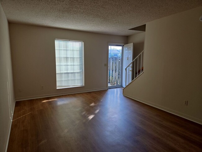 Building Photo - 1 Bedroom, 1.5 Bath Townhouse Unit 247D