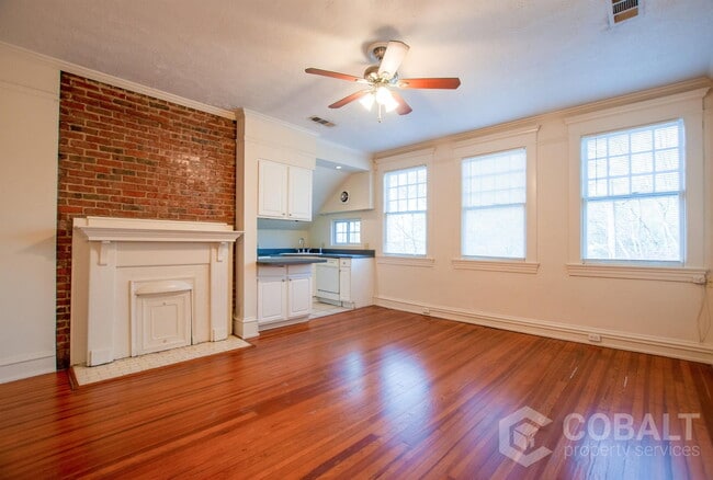 Building Photo - 867 Rosedale Rd NE Unit 6