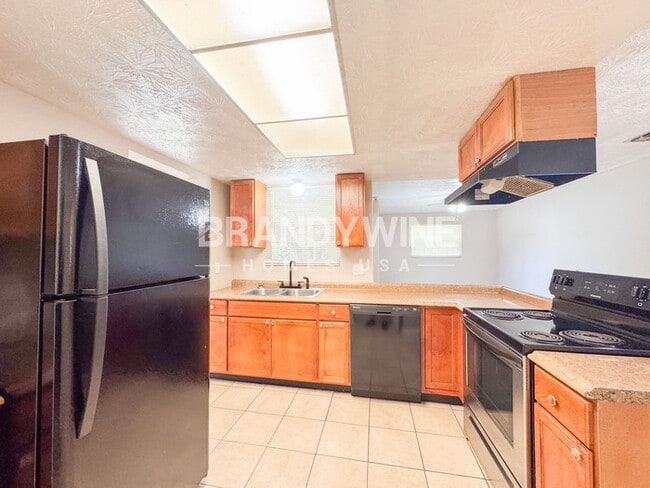 Photo - 807 Turtle Creek Dr N