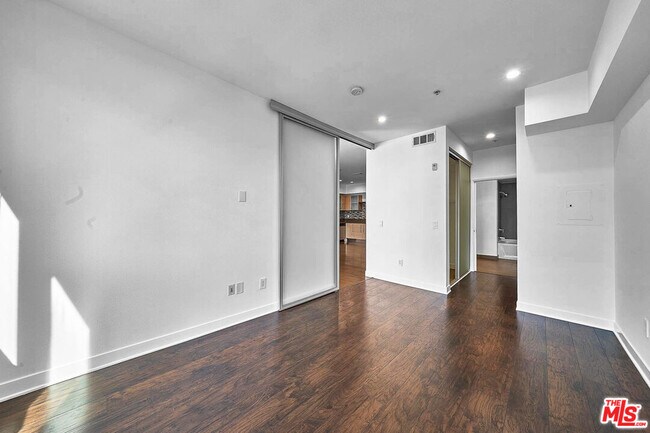 Photo - 1234 Wilshire Blvd Condo Unit 516
