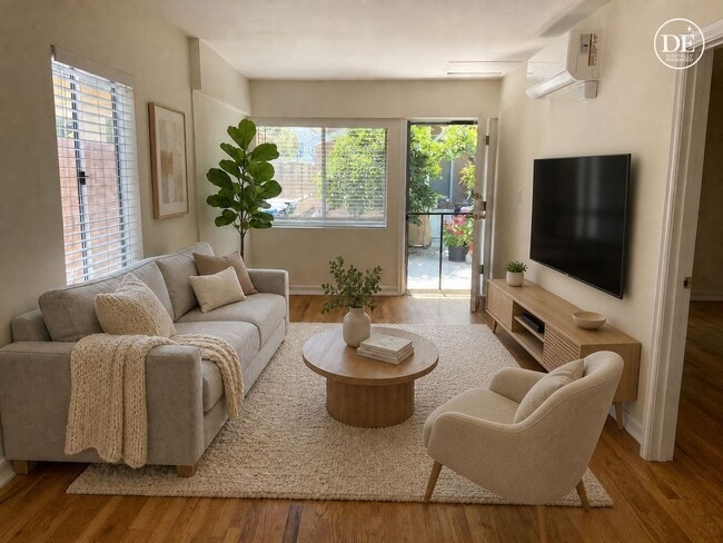 Building Photo - 1 Bed 1 Bath with In Unit #1447 1/2