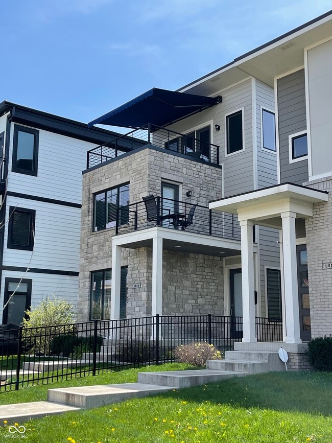 Photo - 1219 Spann Ave