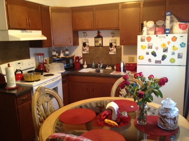 Photo - 3104 Hascall St Unit 2br