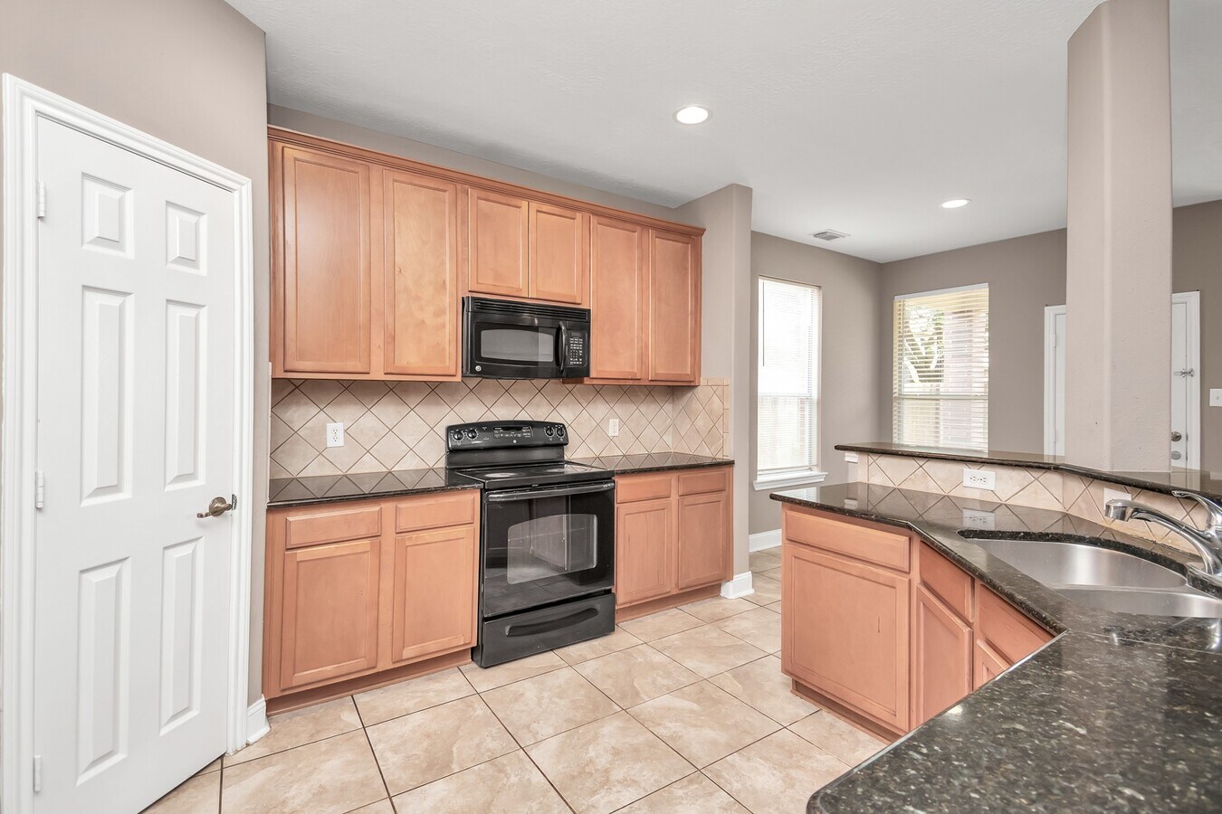 Photo - 1914 Lenora Ct