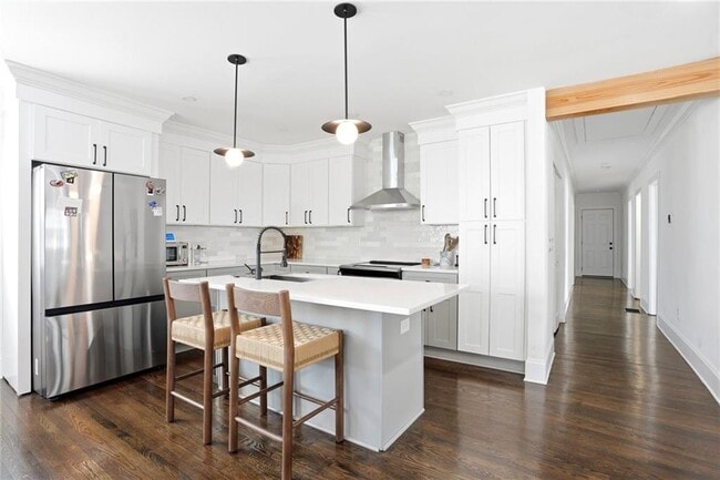 Photo - 496 Shannon Dr SW