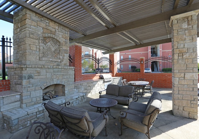 Kelly Park Apartments