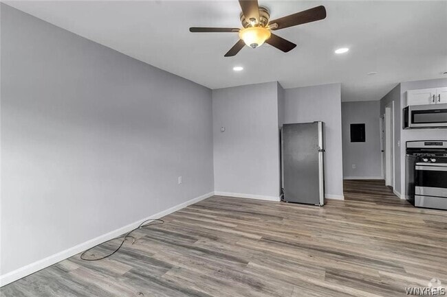 Building Photo - 41 Mariner St Rental