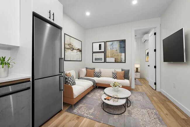 Photo - 315 E 58th St